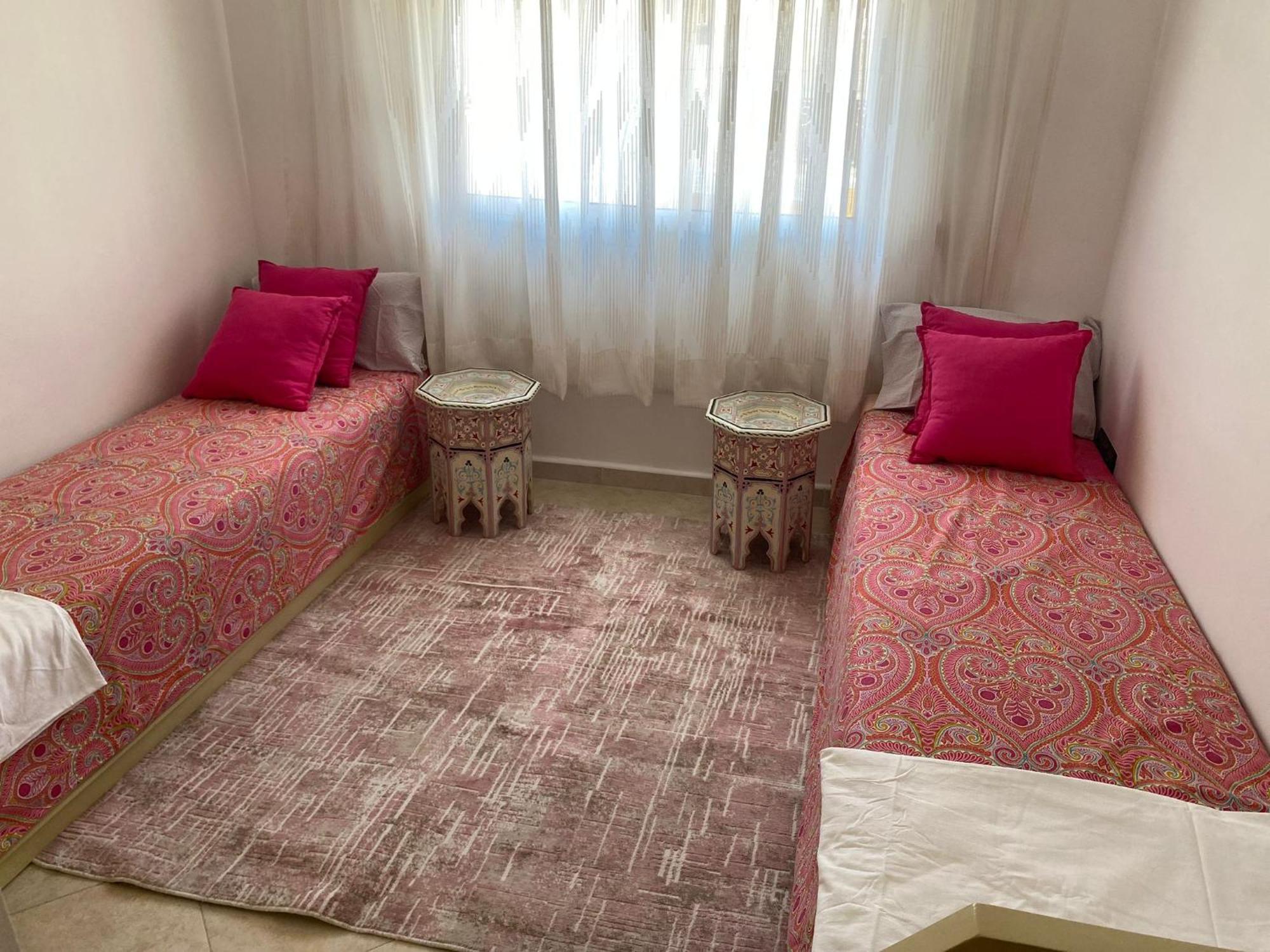 Spacious In The Centre Of With Private Parking Tánger